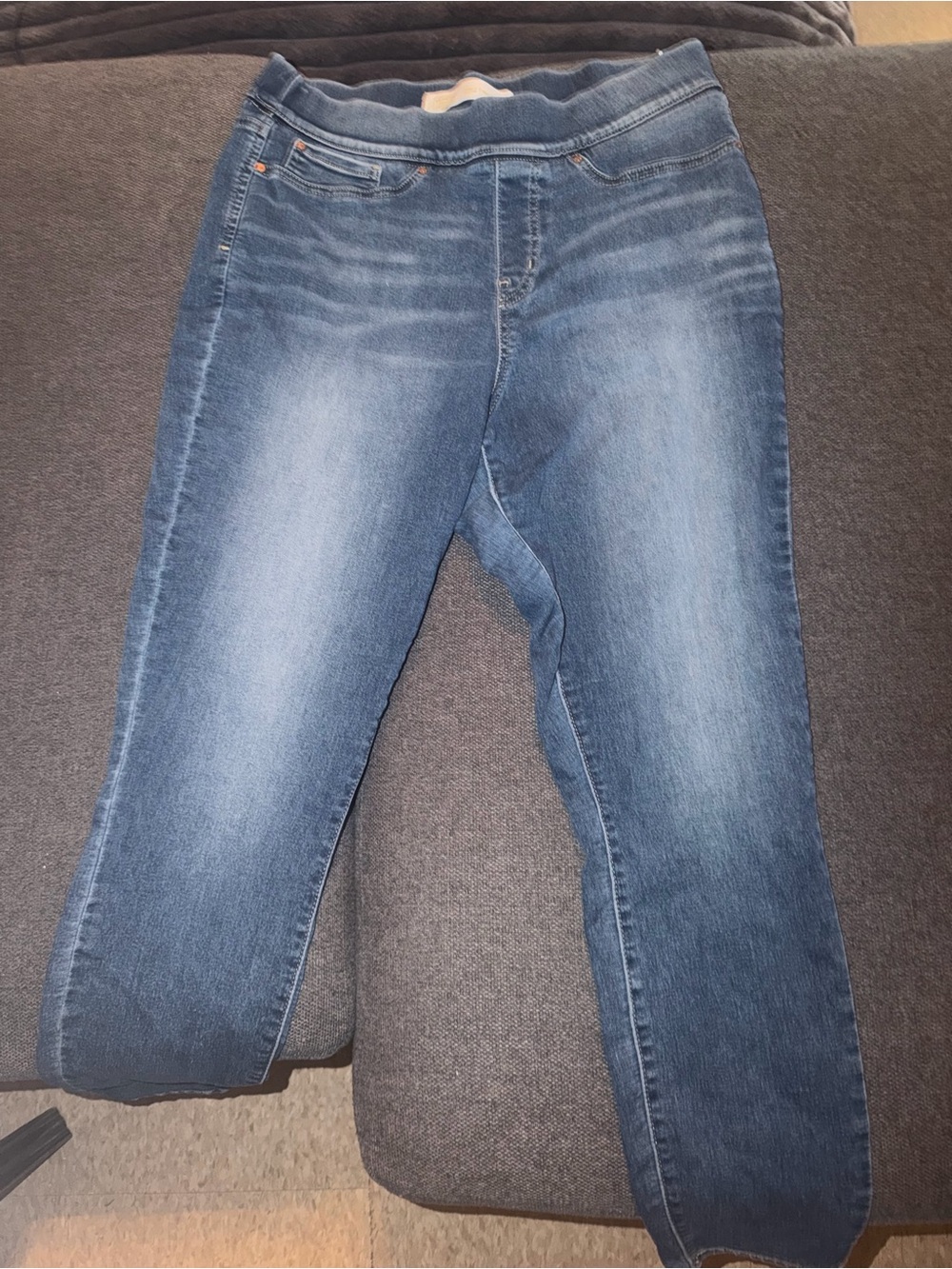 Signature by Levi Strauss Totally Shaping Pull-On Skinny Jeans